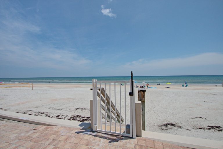 Oceanfront accommodations in New Smyrna Beach